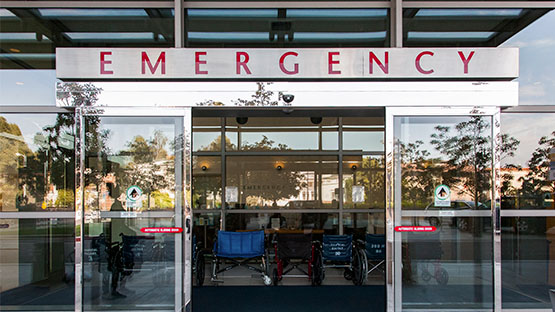 exterior shot of the Grove City Hospital Emergency Department entrance
