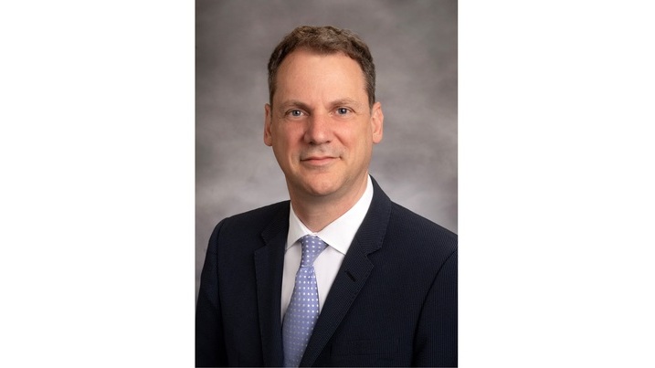  Alistair Erskine, MD, MBA