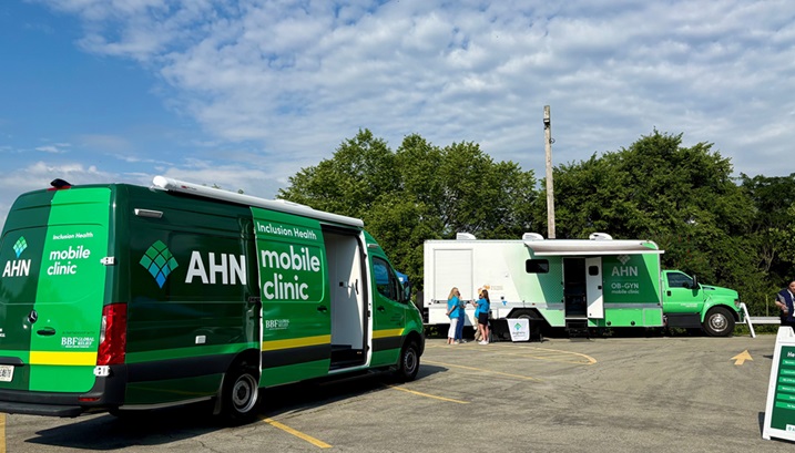 Mobile clinic 
